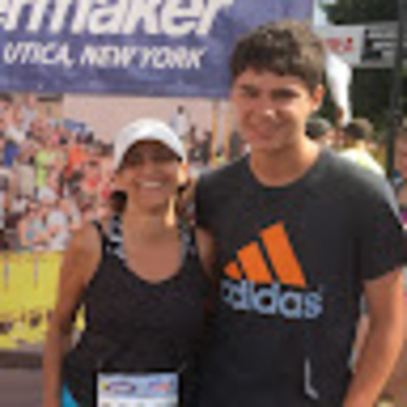 Meet your Posher, Lori - Picture 1 of 1